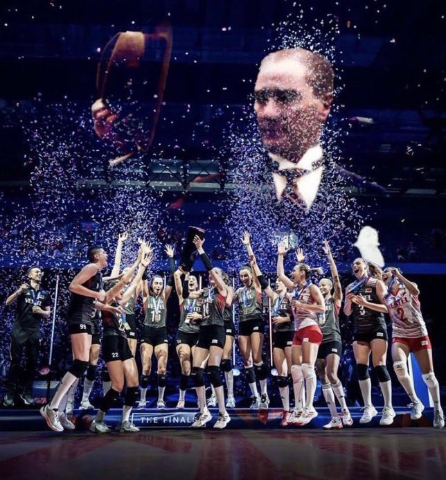 "Ey kahraman Türk kadını! Sen yerlerde sürünmeye değil, omuzlar üzerinde göklere yükselmeye layıksın."

🫡 Başbuğ ATATÜRK

🇹🇷Avrupa’nın en büyüğü #FileninSultanları!