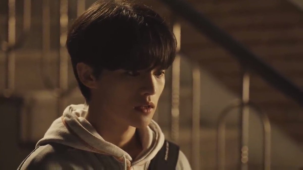 Hemi_war's tweet photo. والله مستحيل حد يتعب من تأمله 🥹

#LoveClass2ep8 https://t.co/Qlhadlm4Zq