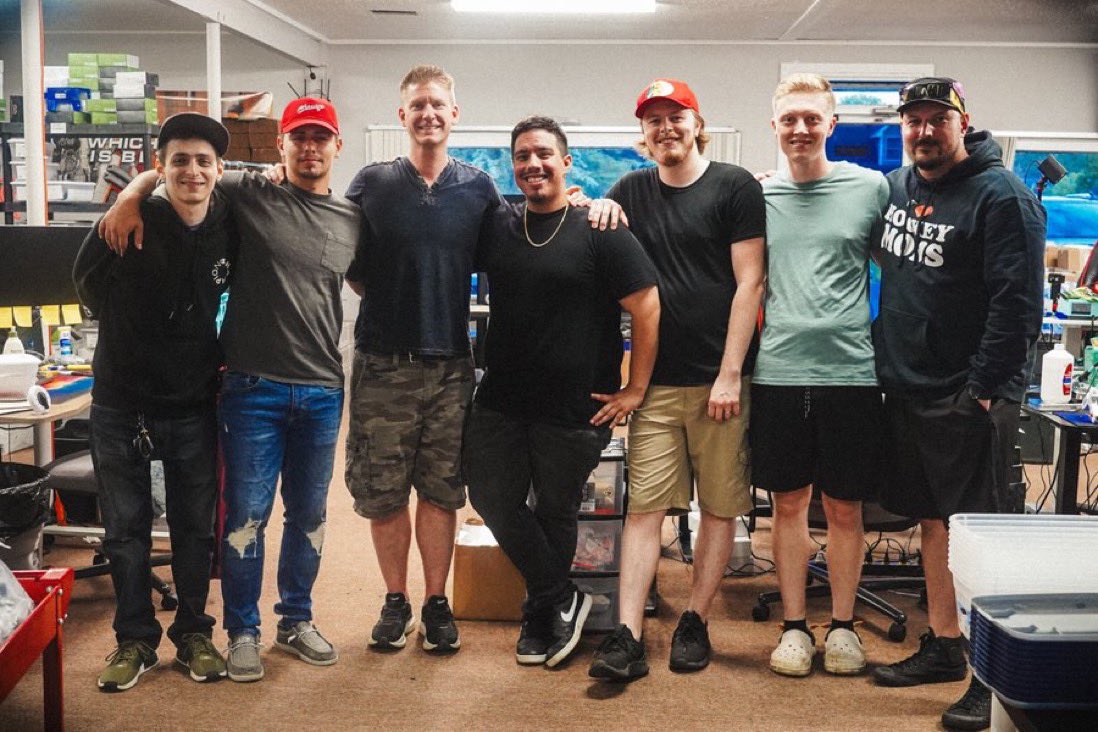KyleWhitmanHQ's tweet photo. 10+ years of brotherhood ❤️ #MESFAM https://t.co/lYshDFeF90
