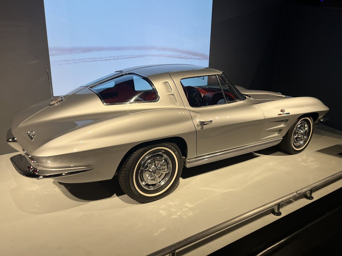 AndrePerezSLCC's tweet image. Visiting the National Corvette Museum in Bowling Green, KY