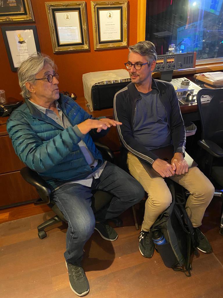 ivanlinsoficial's tweet photo. Registros de quando estávamos no nosso ‘parque de diversões’, produzindo "My Heart Speaks" para vocês! 🎶✨

#ivanlins #myheartspeaks 
#kunoschmid #joshnelson #resonancerecords #tbilisisymphonyorchestra https://t.co/p1Q36nHqLf