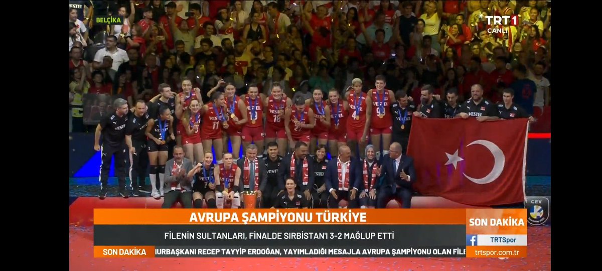 aksoyensar's tweet photo. Bravo kızlar... #FileninSultanlari https://t.co/WxXaIEDVJM