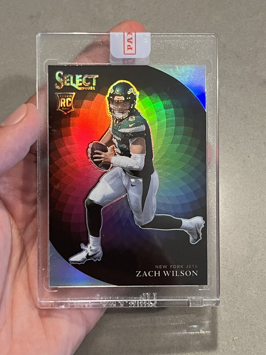 TheCardKingz's tweet photo. 2021 Panini Zach Wilson RC SSP Color Wheel $260 BMWT https://t.co/PRH7Jcsdnm