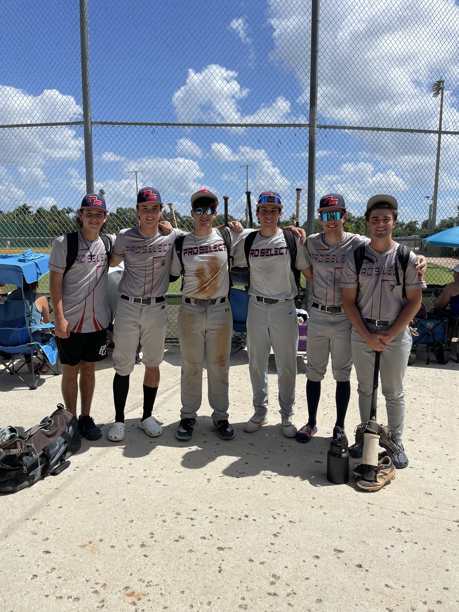 Dylan Applebaum tweet media