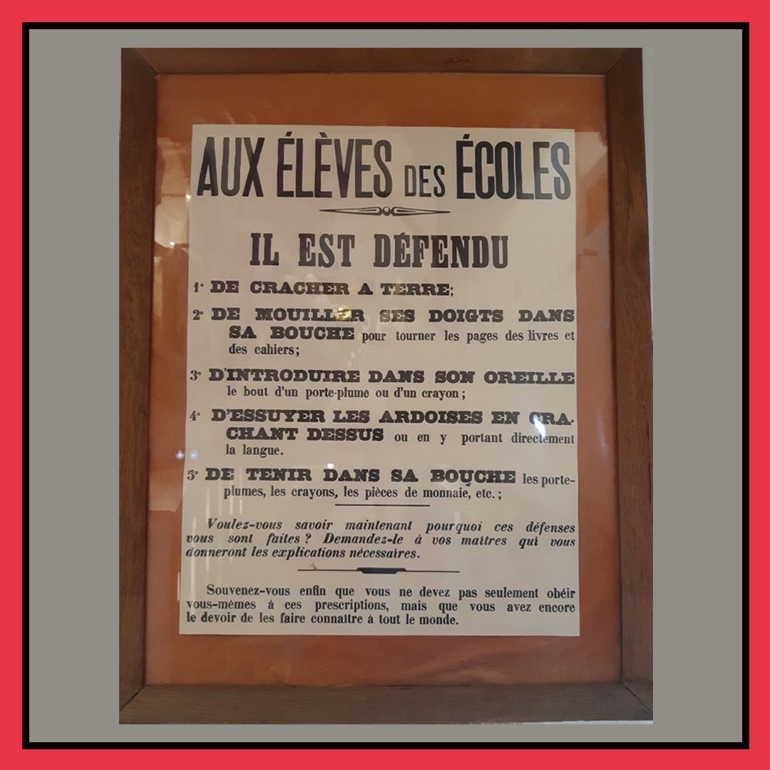 BONNE RENTRÉE ! ]... sans regrets

Affiche photographiée un dimanche après-midi à la Maison Rurale de l'Outre-Forêt, à Kutzenhausen
(Alsace)
#ecole #rentreescolaire #reglementscolaire #cetaitlebontemps #musee #archive 
#toutseperdmabonnedame