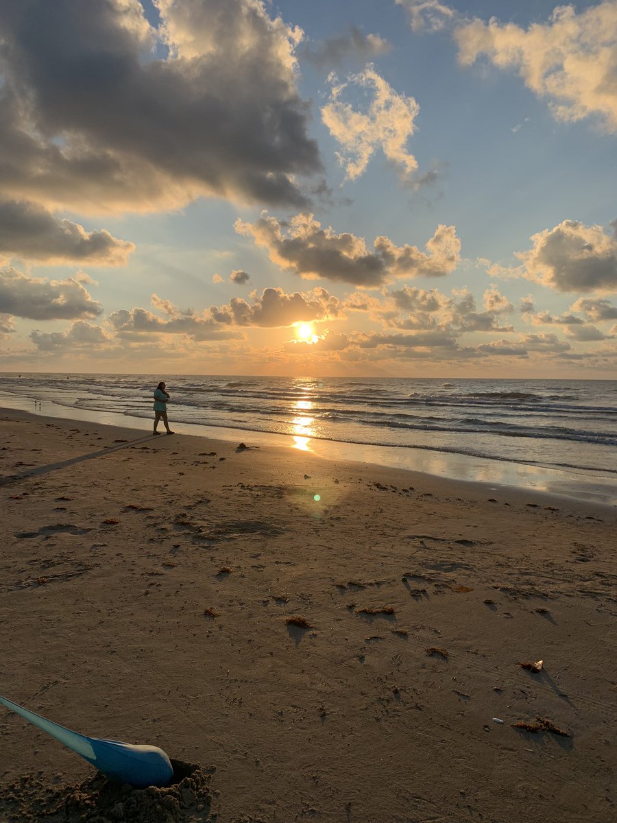 @SurfsideTx @KeepTxBeautiful Sunrise this morning...