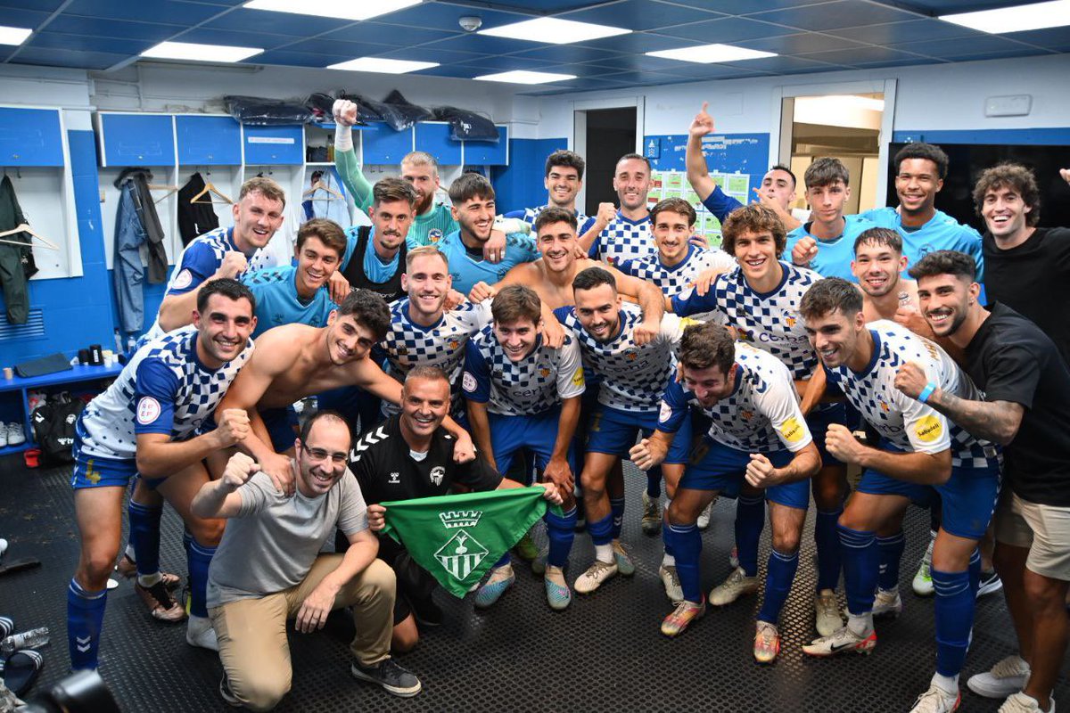 🤩 𝐋𝐀 𝐌𝐀𝐉𝐎𝐑 𝐃𝐄 𝐋𝐄𝐒 𝐅𝐄𝐒𝐓𝐄𝐒 🎉

➕3️⃣

#EscollimElSabadell