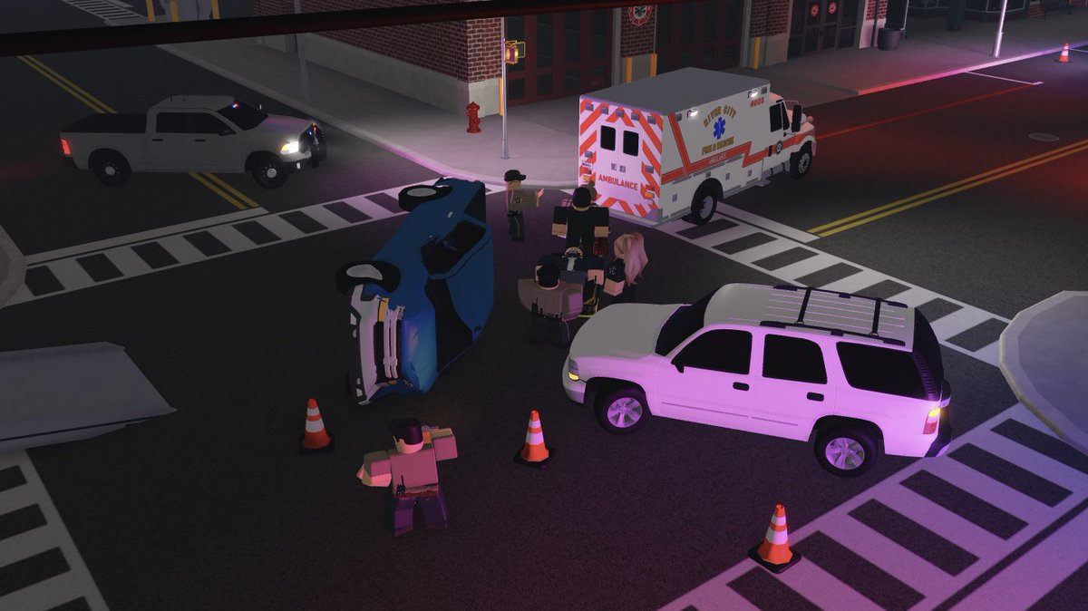 AP_LCSO's tweet photo. On 3SEP23 at approx. 0600, a 2-vehicle crash was reported at the Maple St. &amp; Oak Valley Dr. intersection. Deputies were first on scene and were able to provide aid to both drivers. RCFR arrived on scene shortly after to transport both drivers to the hospital. [1/3] https://t.co/LoRzKNHkah