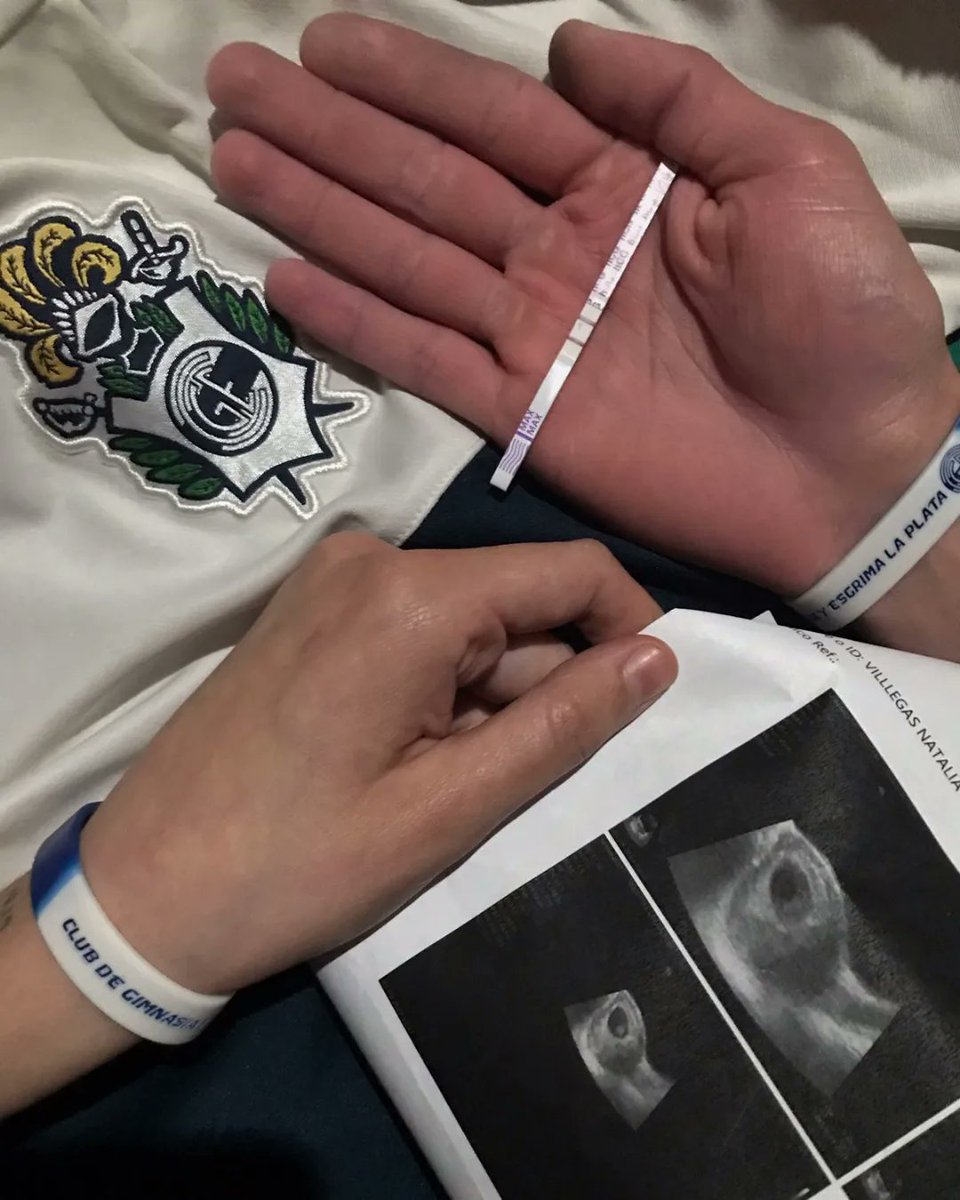 Matias22Nicolas's tweet photo. Nunca nadie me dio tanta luz, para nadie fui tan importante, nunca quise ver tan lejos al dolor, con verte crecer tengo bastante. 💙

Ya quiero que estés con nosotrs 🥰 https://t.co/0XssGnSdBm