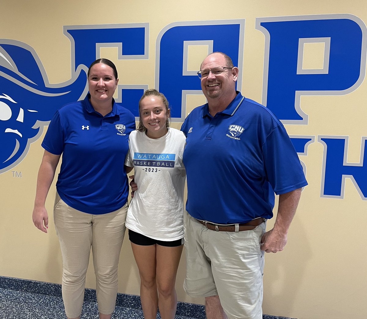 charlottejtorg's tweet image. After a great visit yesterday with @CoachBroderick and @JDugs45 I am very thankful to have received a roster spot offer from Christopher Newport University! I really enjoyed playing pickup with the team and the tour around the amazing campus!!
@cnuwbb