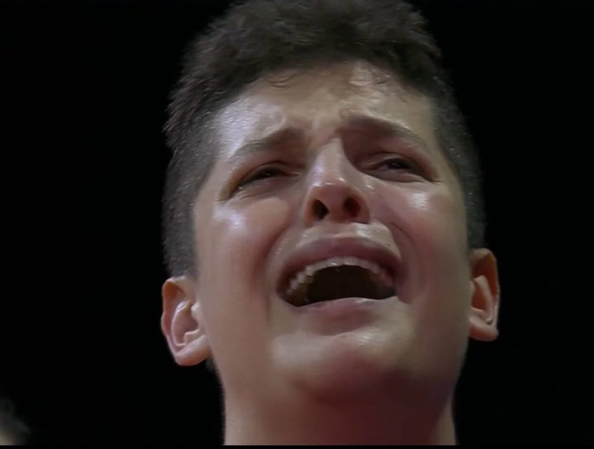 Biz seni yaptığını da kendini de sevdiğin, zorbalıktan yılmadığın, kendin olmaktan çekinmediğin için seviyoruz. 
Biz seni sadece kendin olduğun için seviyoruz. Kirpiğine sevinçten ve gururdan başka bir şey yaş değdirmesin. #EbrarKarakurt <a href="/karakurtebrar18/">Ebrar Karakurt</a> 💜🔥