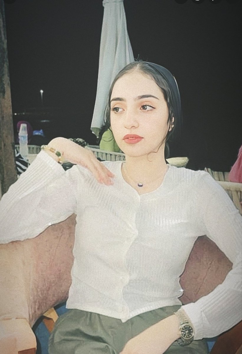 #NewProfiIePic Me, again…
