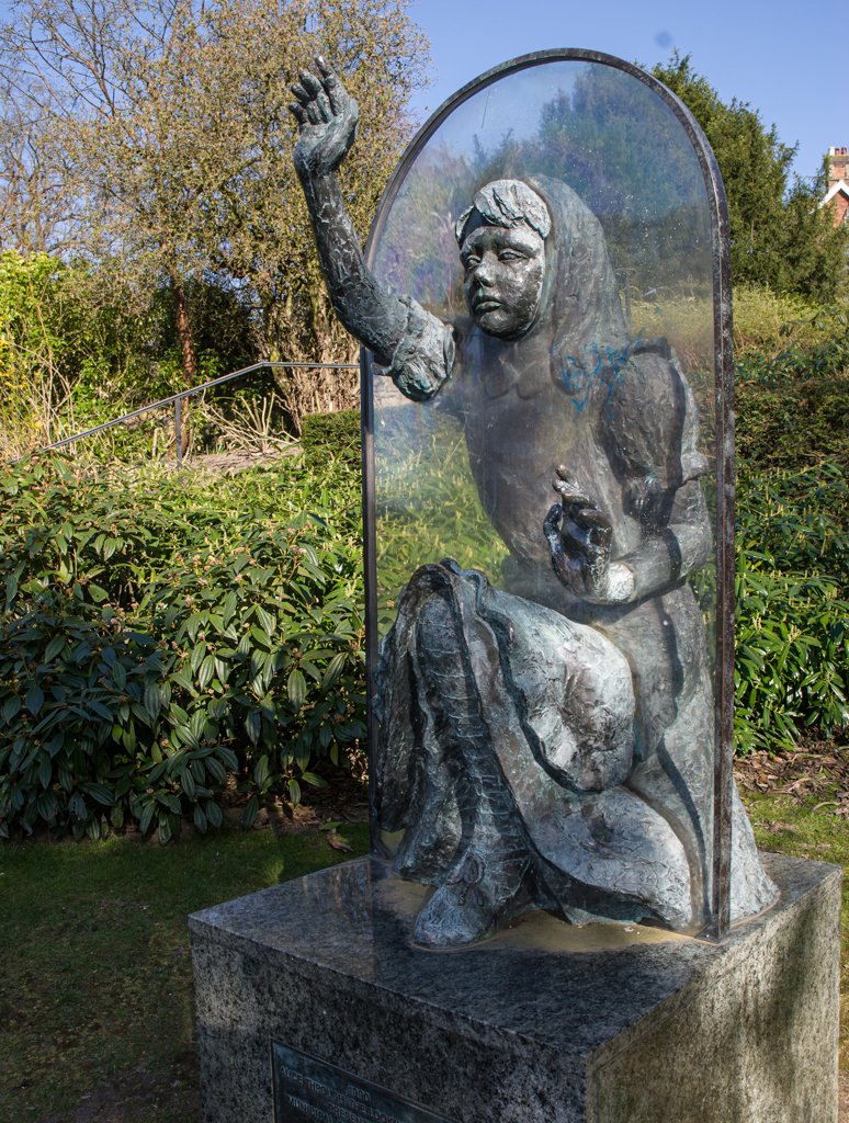 Guildford Town Guides tweet media