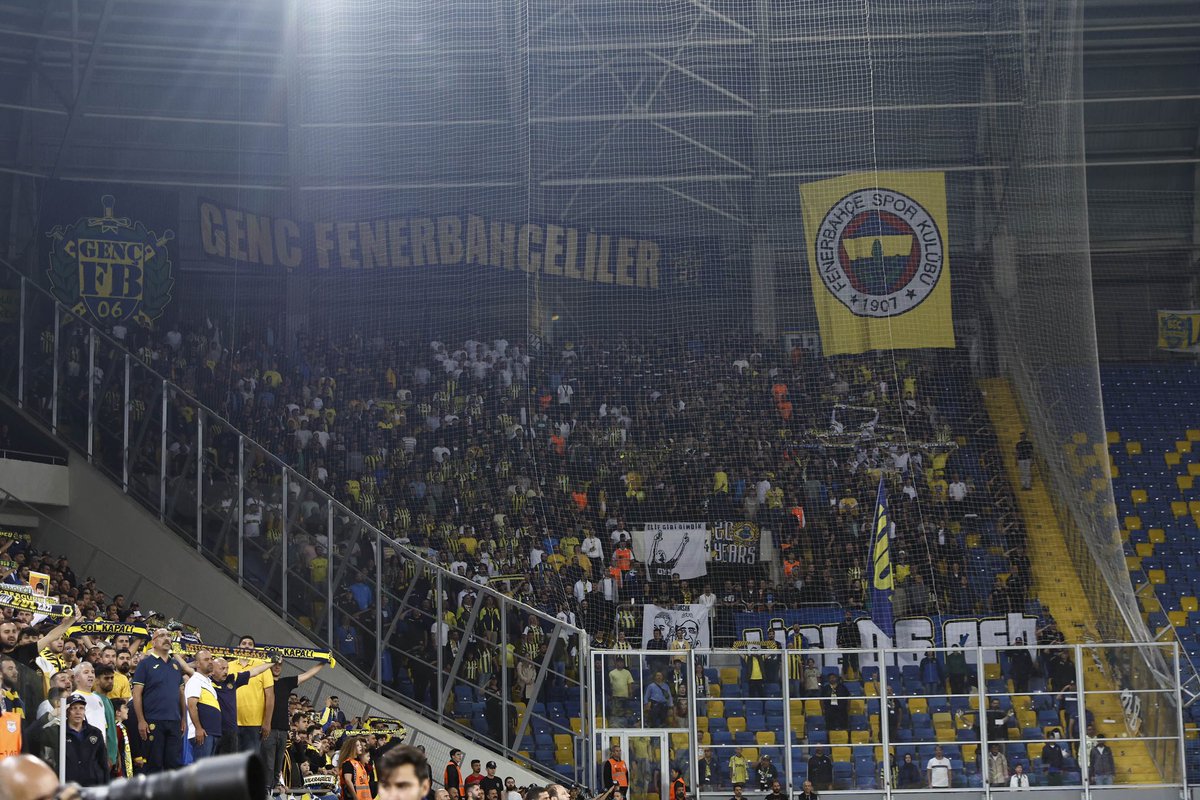 Genç Fenerbahçeliler tweet media