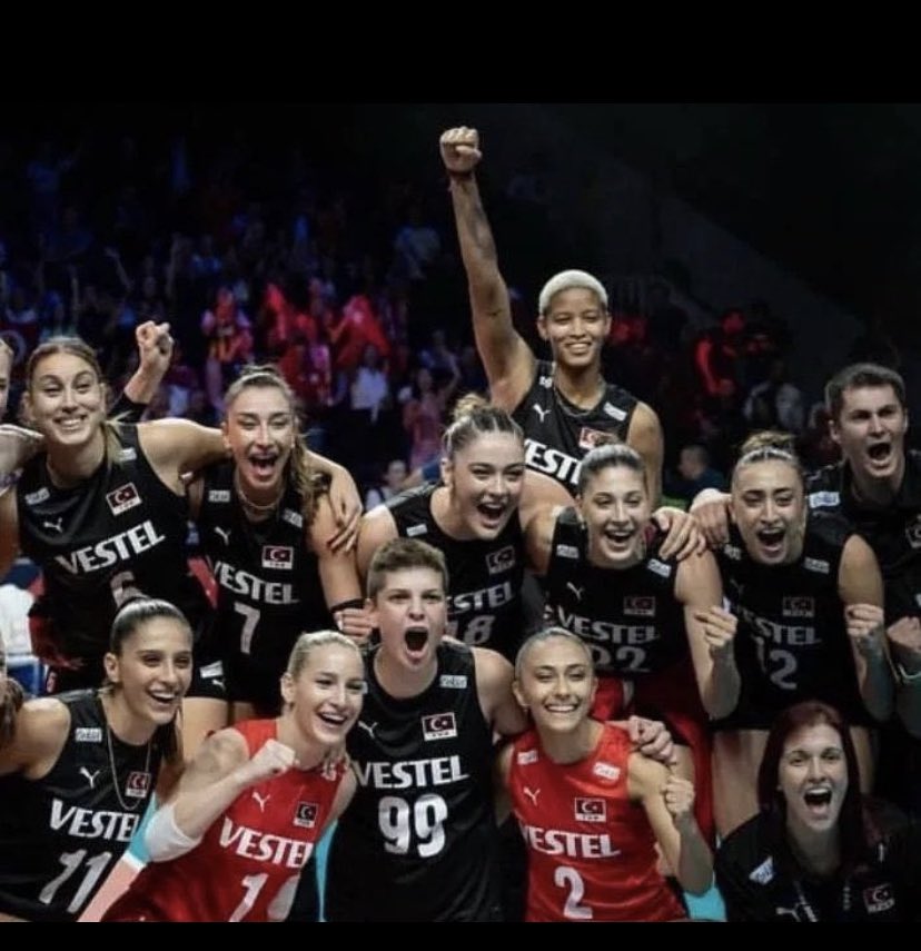 Tarihin en şık 
“Boş Yapmayın” mesajı🏆
#FileninSultanları