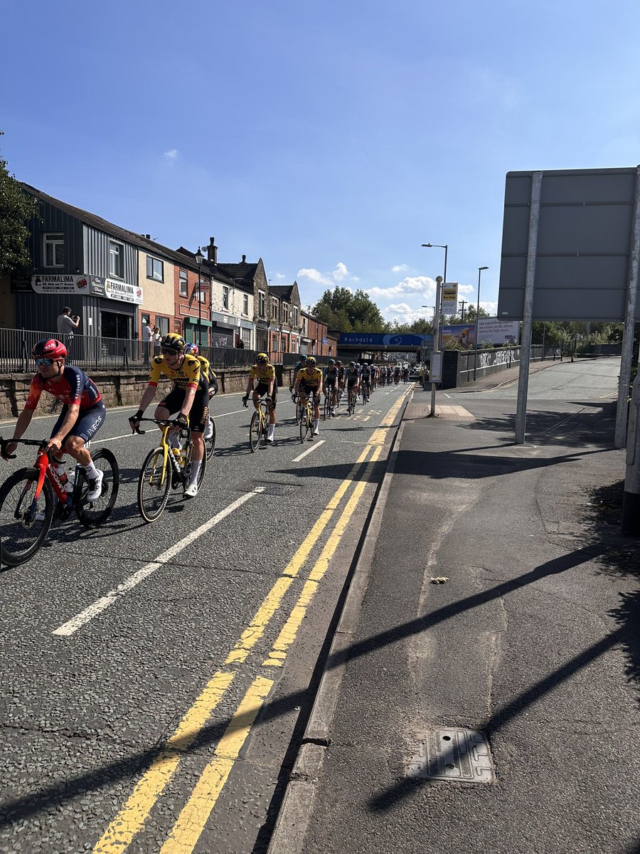 Absolutely loved watching. The #TourOfBritain go through Rochdale today! Eldest was furious I didn’t bring his bike so he could join in 🤷🏻‍♀️