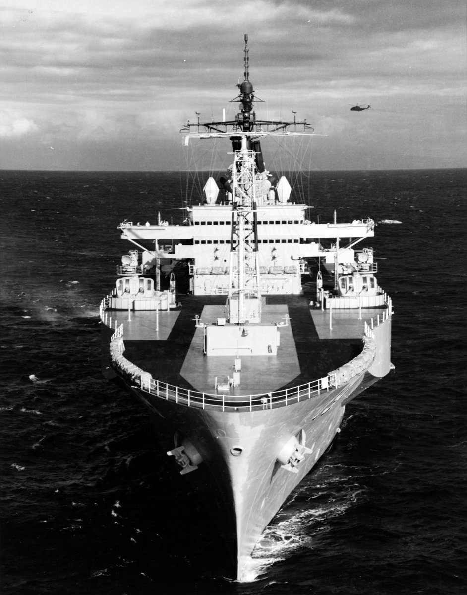 #otd check out USS Blue Ridge LCC-19 uderway off Oahu, 3 September 1977.  How about those guns she had aboard?  And she is still in the fleet today. #lcc19 #ussblueridge #navalsafari #flynavy #aviationsafari #aviationpreservation #boneyardsafari