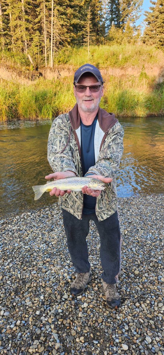 gregabrunton's tweet photo. #RAMEverydayAdventure23 My dad killing it at the creek. https://t.co/z59BzzmzdR