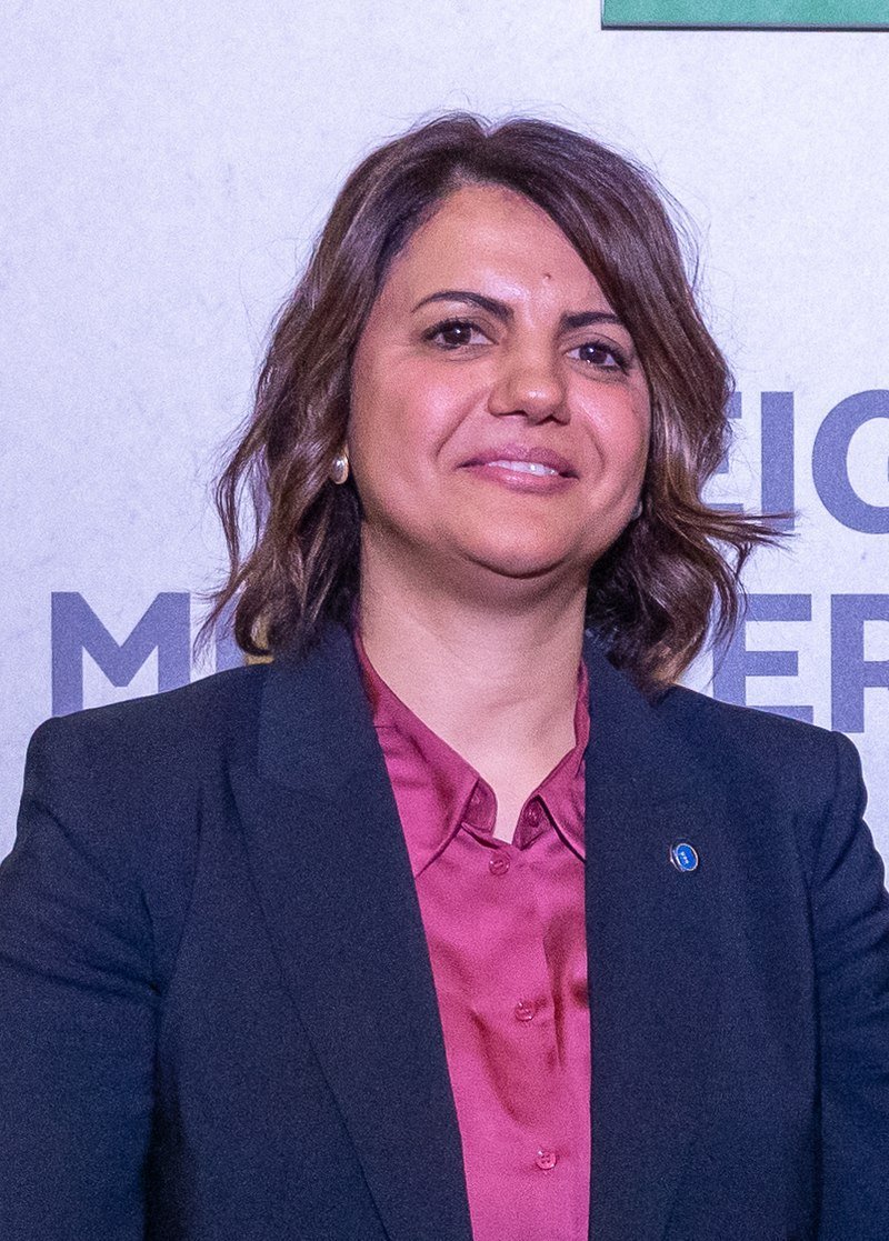 leo__news's tweet image. #Libye : Le procureur général de Libye a annoncé la création d’une commission d’enquête pour examiner la récente #réunion secrète entre la ministre libyenne des Affaires étrangères, Najla Al-Mangoush, et son homologue israélien, Eli Cohen, suite à des #protestations.

#Israel