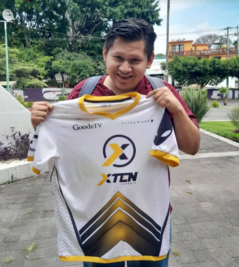 idm65493741's tweet photo. @Ashevi91k gracias amigo por este excelente regalaso de cumpleaños neta te la super rifaste https://t.co/QdhsbFp1aX