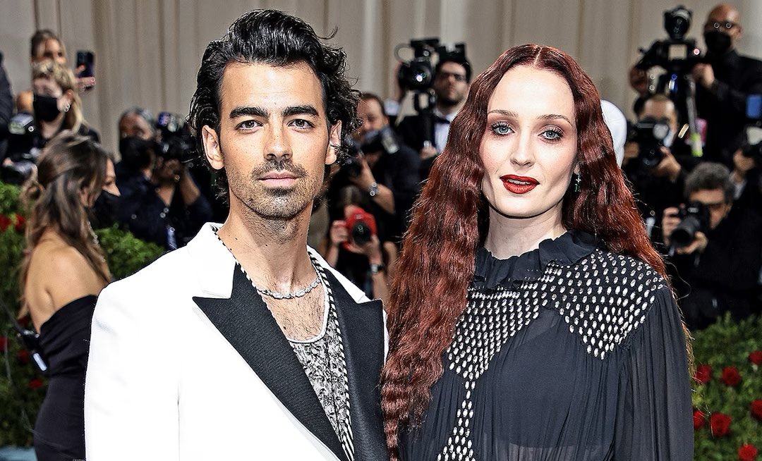 fedeebongiorno's tweet photo. 💥 TODAS LAS EXES DE JOE JONAS

Un hilo totalmente necesario sobre el extenso y complicado historial romántico del cantante, después de la noticia de su inminente divorcio de Sophie Turner 🧵 https://t.co/CqeCSCDdap