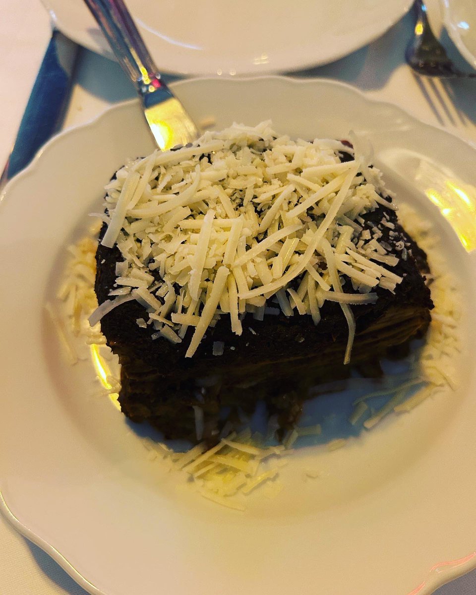 DougDawg13's tweet photo. Remembering a highlight of the summer: Fantastic dinner courtesy of @ritasodi #isodi #NYC #dinner @apowerfulbeat https://t.co/xVfTzXNPqR