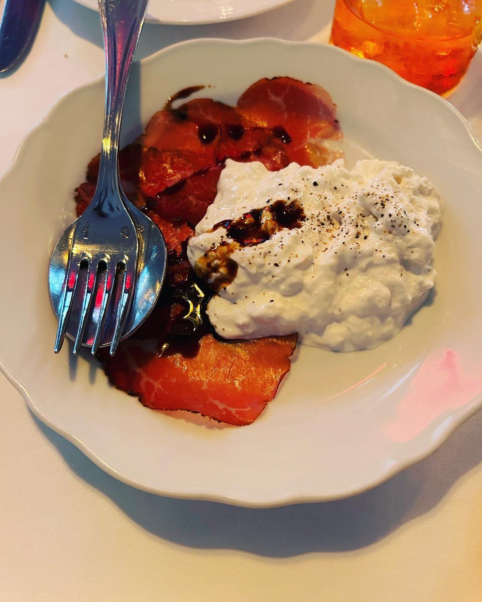 DougDawg13's tweet photo. Remembering a highlight of the summer: Fantastic dinner courtesy of @ritasodi #isodi #NYC #dinner @apowerfulbeat https://t.co/xVfTzXNPqR