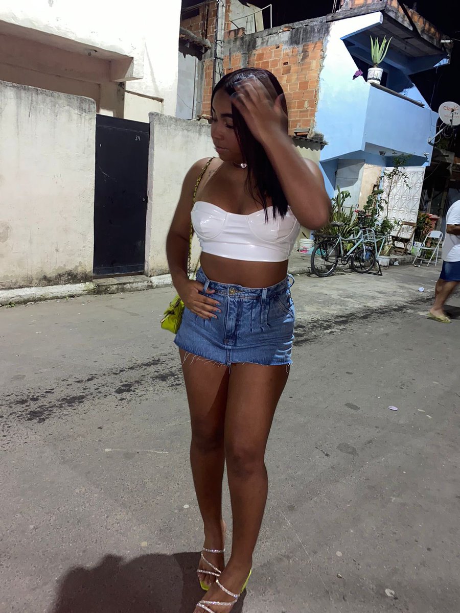kaylayne_bea's tweet photo. diferente das iguais rs https://t.co/57PzgnutTV