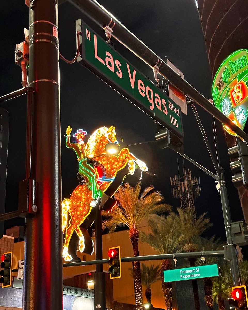 1017tyree's tweet photo. Houstatlantavegas🌃 https://t.co/Mlh3TgCeBc
