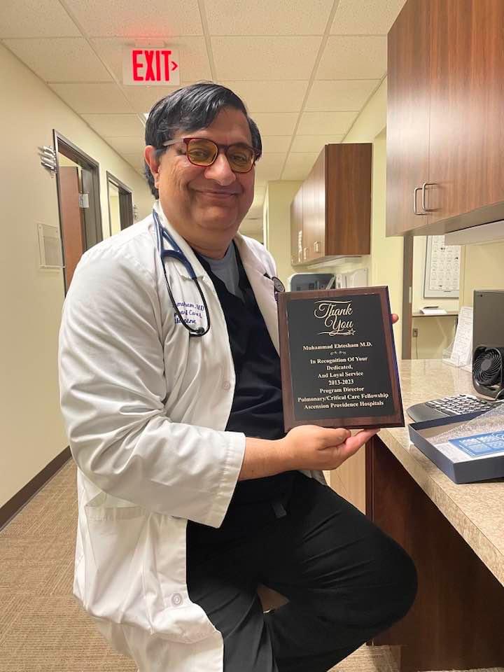 drlungsmd's tweet photo. 10 years of being Program Director! No words will do justice to the rewarding experience I’ve had! @accpchest @APCCMPD 
@provpulmccm https://t.co/Rnd8rW63h5