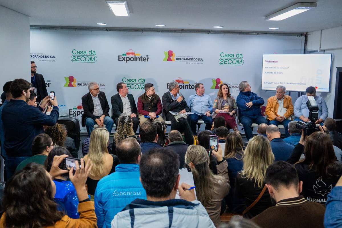 leo_pascoal's tweet photo. Mais uma Expointer de recordes! Foram mais de 818 mil visitantes e quase R$ 8 bilhões em negócios. Obrigado a todos que tornaram isso possível! 🟢🔴🟡 #Expointer2023 https://t.co/d5R4nHC0vc