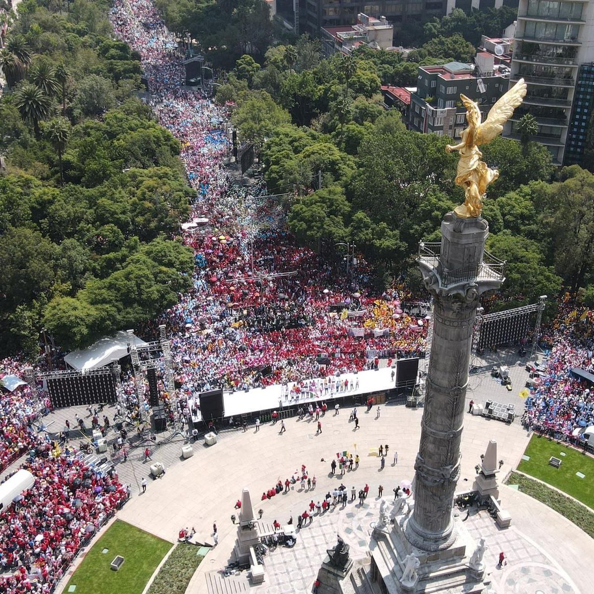 Oportunista y sesgado tu comentario; penosa tu posición. No puedes referir posiciones intelectuales cuando reaccionas de manera visceral. Buen domingo.