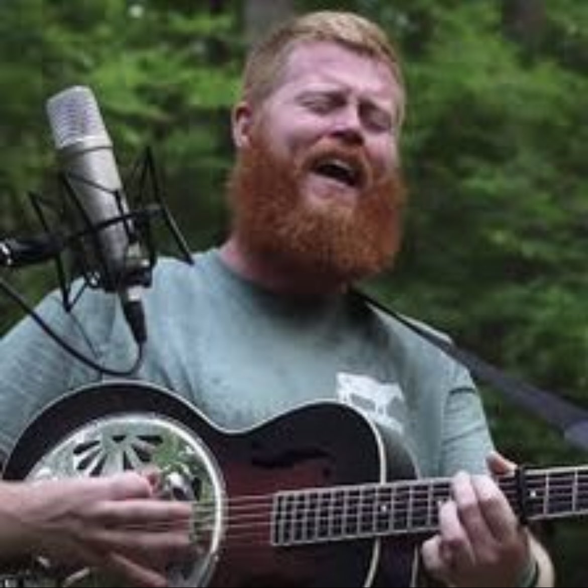 iDomHowe's tweet image. Me if Darlington didn’t have those funny little water fountains under the grandstands