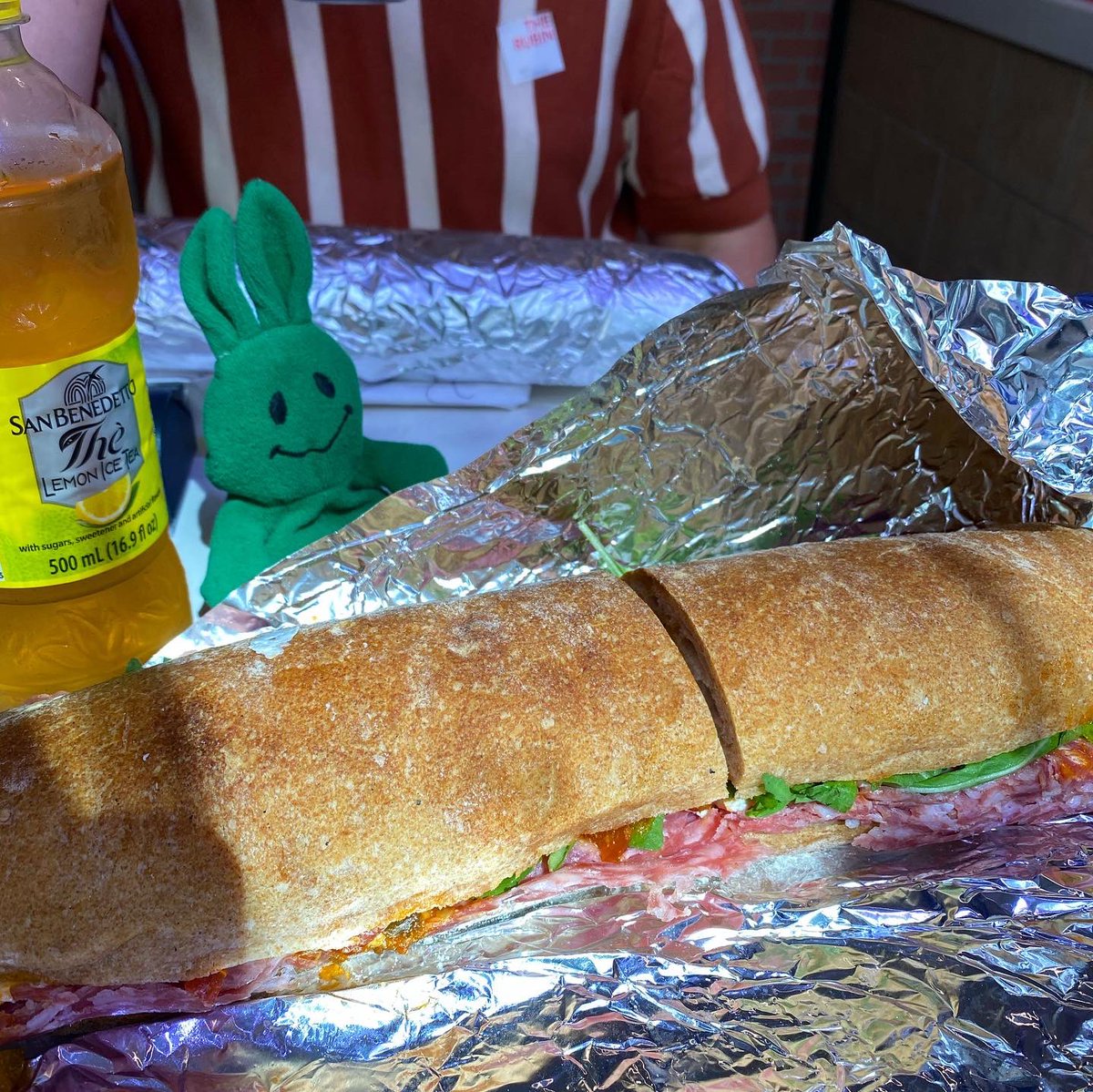This is a lot of sandwich
.
.
.
#pisilloitalianpanini #palermo #sopressata #mozzarella #hotpeppers #arugula #sandwich #nyceats