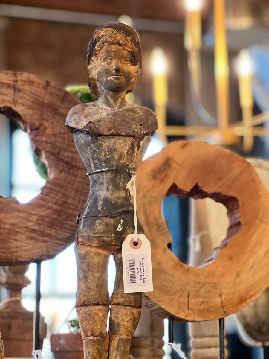 dLuxeHome's tweet photo. Meet "Matilda", our antique Mexican doll. She stands proud in front of our tree slice sitters that make such a great centerpiece...come see what else is in store for you @d.luxehome in @marathonvillage https://t.co/3GRGfXNtut