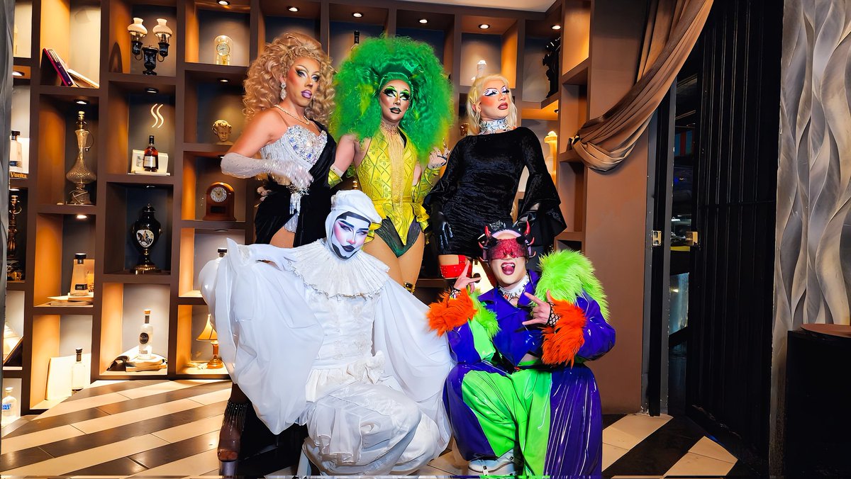 brisa_stelar's tweet photo. Mi Familia Drag "LA CASA STELAR" ⭐️❤️ https://t.co/ADdUIOT6I0