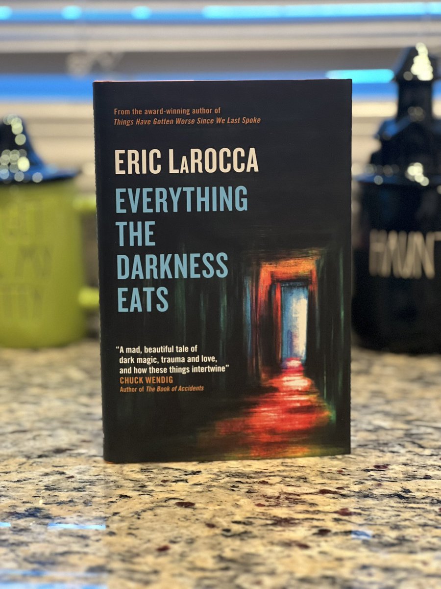 ✨GIVEAWAY✨ (closes Mon Sep 4 at 8 pm EST) Win a signed copy of the UK edition of EVERYTHING THE DARKNESS EATS —must be following me —repost and like this post —comment below your fav work of cosmic horror —international entries welcome One winner will be randomly selected!