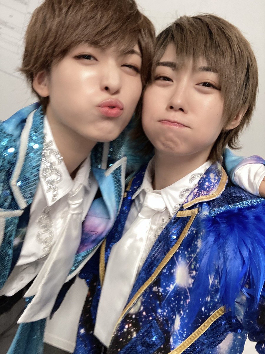 uramasa62's tweet photo. 桃、コジ、光黄、健水の4人と一緒に #風男塾15周年 PR大使として復活した1年。
歴代26人の風男塾、卒業した19人の積み重ねてきたものがあり、今の7人の努力が更に積み重なり。その力に少しでもなれたかな？
久しぶりなのに久しぶり感がなく、いつの時代も風男塾って最高だなー！となりました！
#風男塾 https://t.co/vDLMagpp65