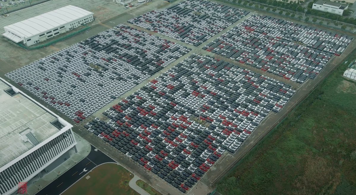 SawyerMerritt's tweet image. Tesla is currently delivering 1 million vehicles every ~27 weeks. That's an average of one car every 16 seconds. Let that sink in.