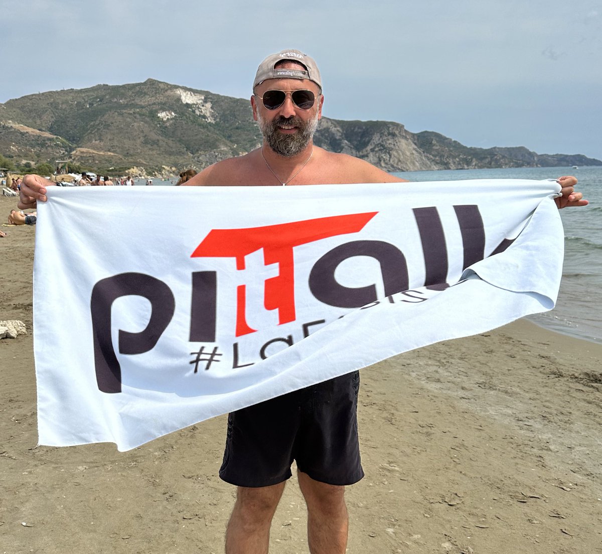 antoniogranato's tweet photo. Stasera torna #PitTalk ospiti #MarioDonnini @f_svelto e @gabri_bovio che mi ha sostituito egregiamente come inviato di @F1Sport_PitTalk a #Monza
Ore 20,45 su https://t.co/jcLpYrrLsN
Vi aspetto!!! https://t.co/FwzhIgb6zS