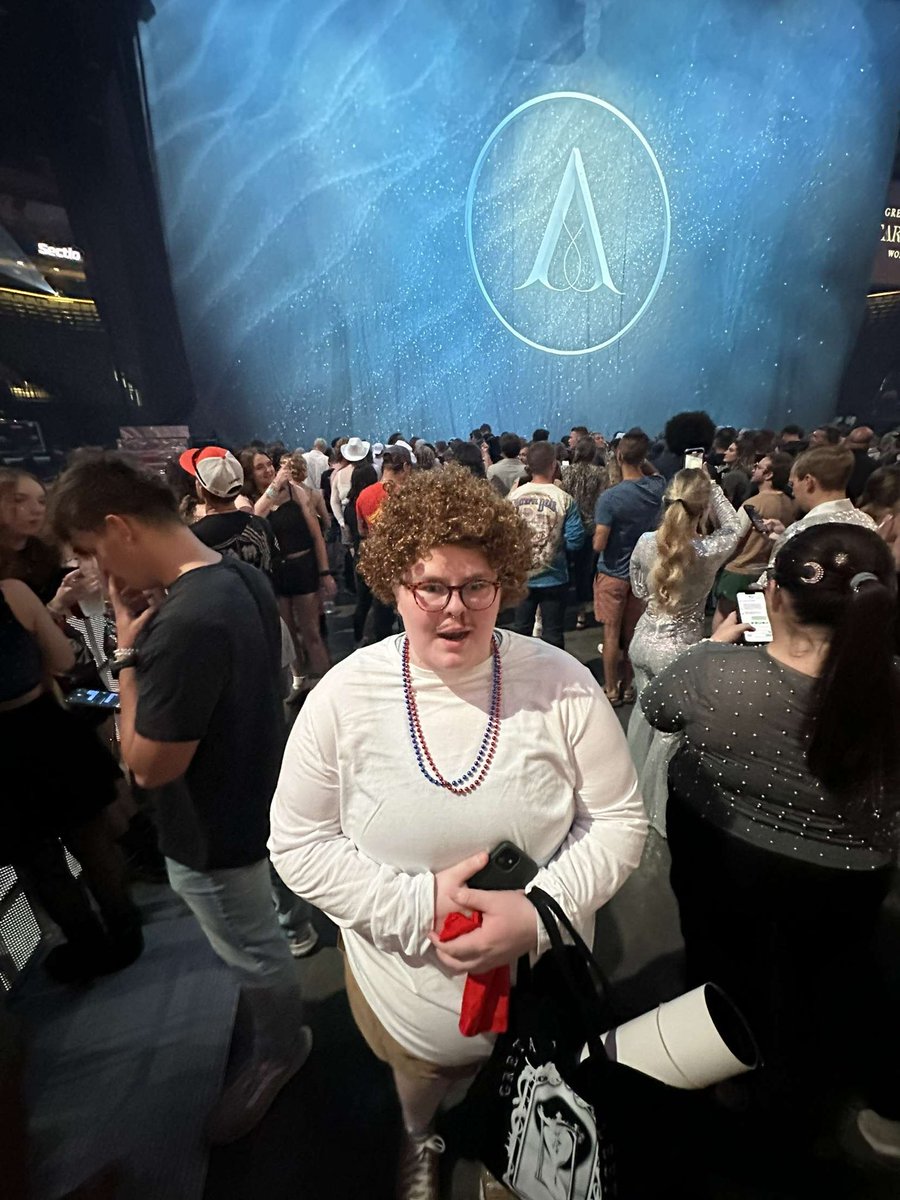 reesa_peesa's tweet image. If only she knew what was gonna happen.. #starcatcher #joshkizka #gretavanfleet