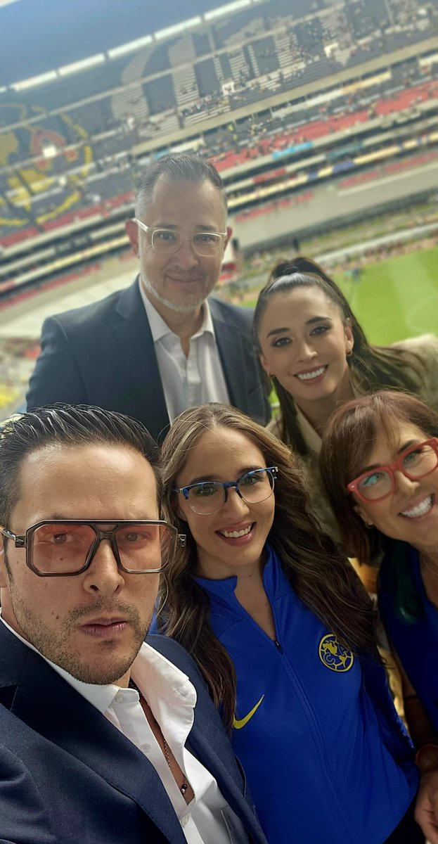 ramon_aranza's tweet image. Gracias a nombre de todo este equipo

@Sarela8 @Tamedamus @marifermora90 @Geo_Gonzalez 

Nuevo nombre #TeamMuegano
#EllasEnVix