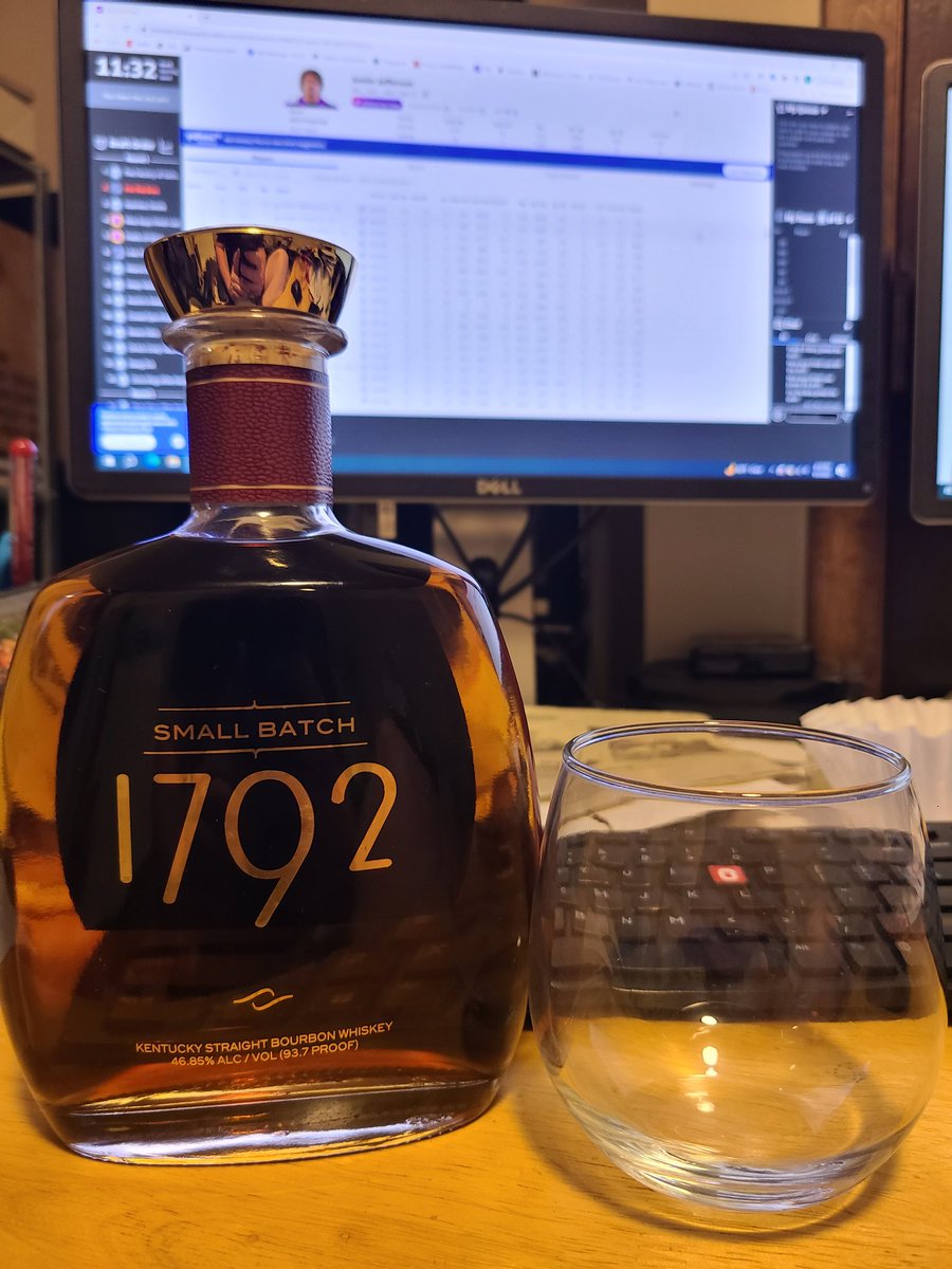 FFBPodcast's tweet photo. Draft time. #FantasyFootball #Draft @Barton1792 https://t.co/kve8ANtpWX