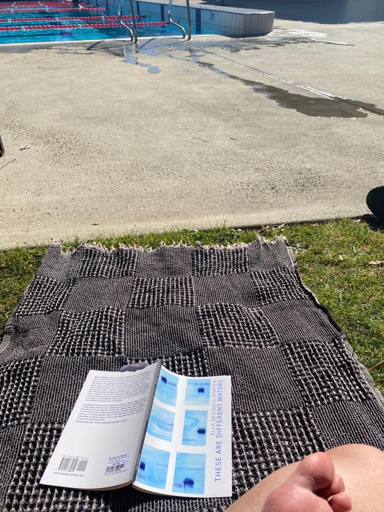 ella__esp's tweet photo. A few photos of my book out in the wild! Returning to its source 🌊 https://t.co/BQhy9Nrdvs