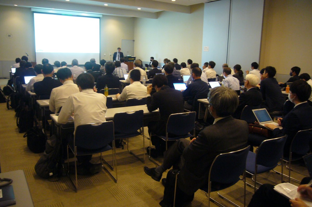 JPCA_official's tweet image. 【セミナー申込は本日まで！】
業界屈指のパネリストにより、高機能・高速化する半導体を支える次世代パッケージ基板として注目のガラスコア基板に焦点を当て可能性の探索を行います。
詳細はこちら！
jpca.jp/wp-content/upl…
#チュートリアル #パネルディスカッション #ロードマップ #ガラスコア