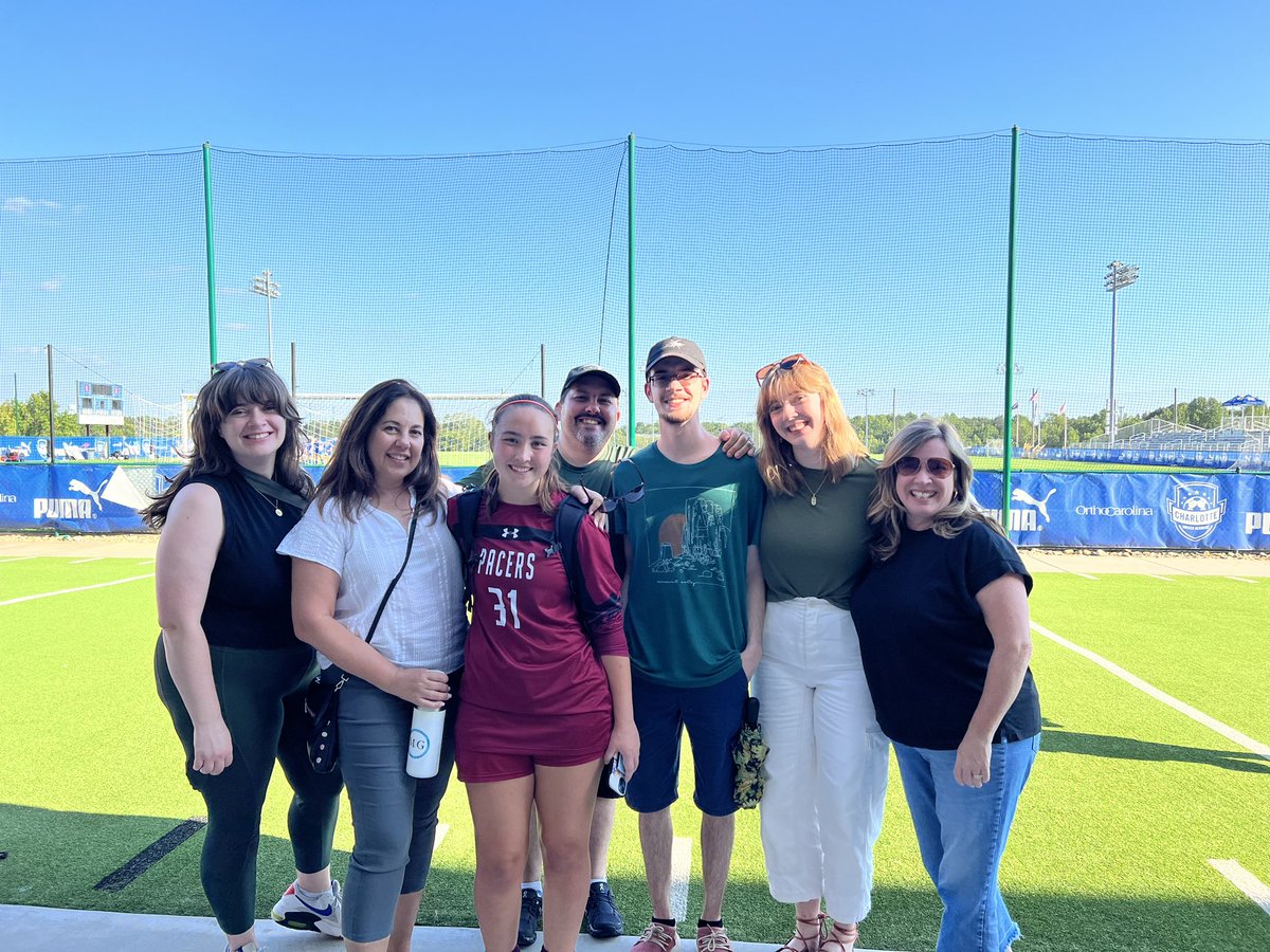 SamVazquezjs01's tweet photo. Fun watching Gaby and the Peace Pacers play this weekend. 2 wins for the team and Gaby had so much family there supporting her!. @gaby_vazquez26 https://t.co/cO9ywPb3RP