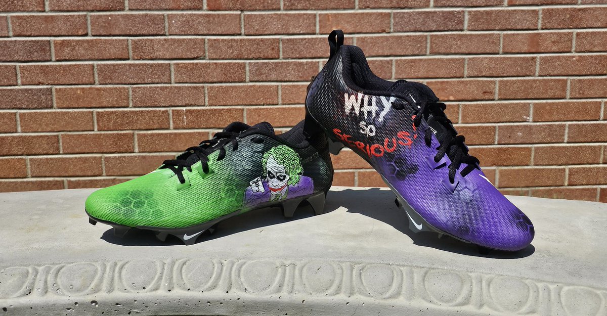 RazrReflectionz's tweet photo. New custom cleats I did for @Alex__Barkley 
#Joker
#WhySoSerious
#HaHaHa
#RazorReflectionzKustomz
#CustomCleats
#AngelusPaint 
#alpha6corporation https://t.co/ZJPyPJ9kga