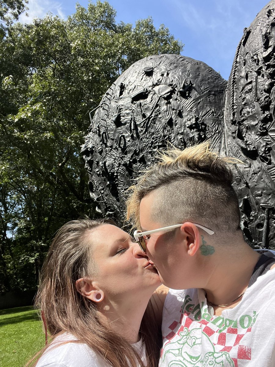 SammShave's tweet photo. Soooo life’s been more rad than usual…

Twitter might suck now, but it’s how I met this beautiful and amazing human. 😍🥰 https://t.co/1knbO5cIAE