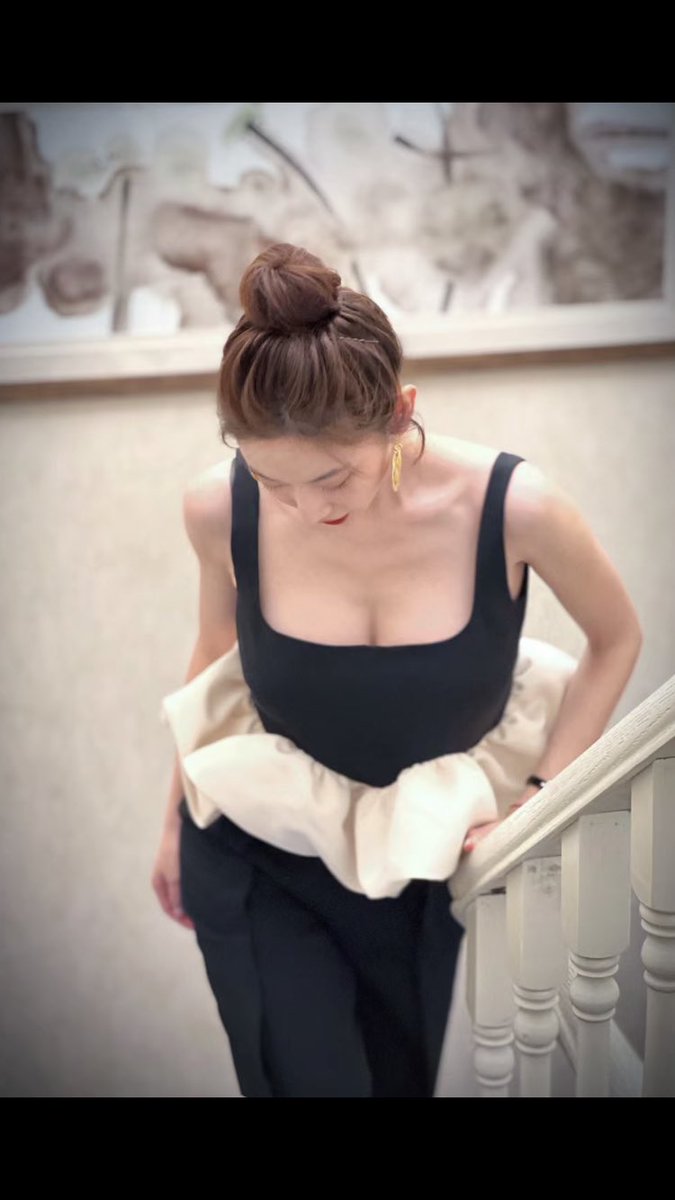 Michell46884729's tweet photo. 어떤 것들은 중독되면 치명적이다. https://t.co/rewbGgPMWT