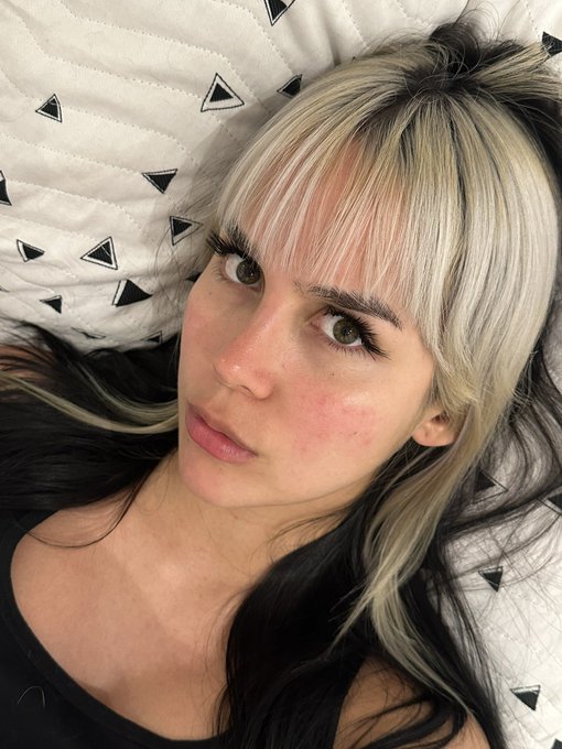 Qu&eacute; mira https://t.co/BRGFxUx7Yp